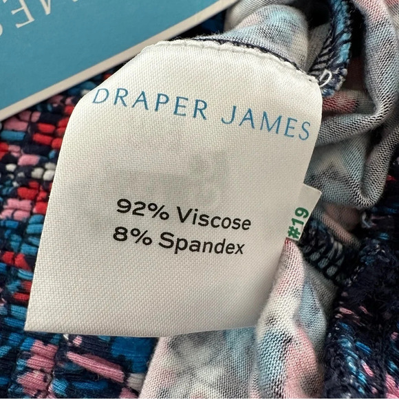 NWT Draper James size Small Pull On Flowy Shorts Blue Spring Whispy Floral New - Picture 6 of 6